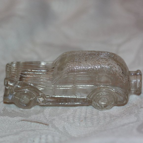Accents 194s Glass Candy Container Automobile Streamlined Touring Car